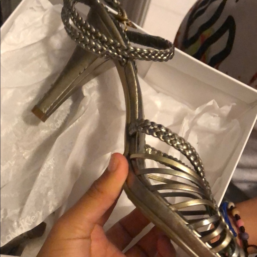 Heels - Picture 2 of 3